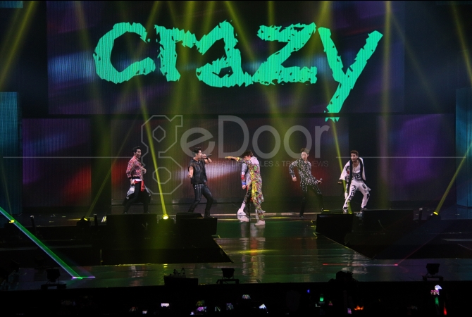 2PM juga sempat menyanyikan lagu ‘Dekat di Hati’ milik RAN sebagai bagian dari penampilan spesial mereka.