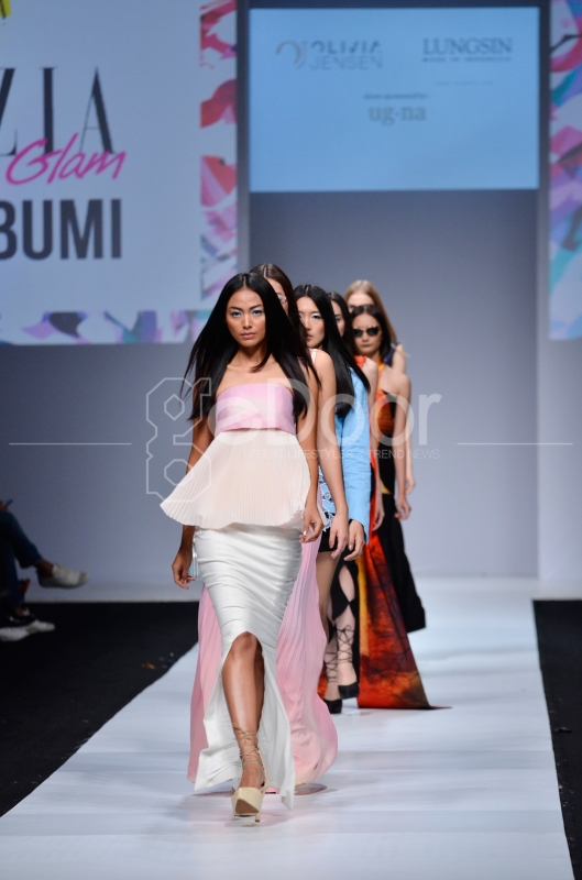  “#SATUBUMI” Tema Jadi Fashion Show Grazia Indonesia 