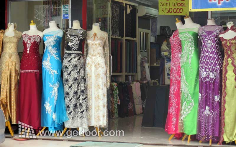 Bahan Pakaian Pasar Mayestik