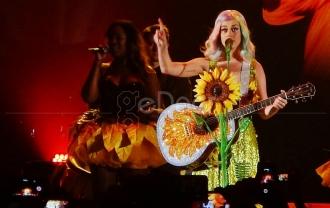 Aksi Spektakuler Katy Perry Di Konser Ke Dua-nya Di Indonesia Aksi Spektakuler Katy Perry Di Konser Ke Dua-nya Di Indonesia