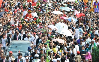 Arak-Arakan Kirab Budaya Hantar Jokowi-Jusuf Kalla Menuju Istana Merdeka
