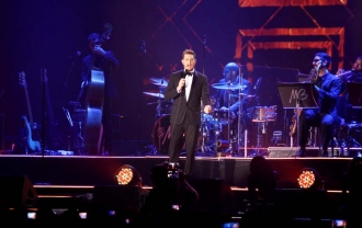 Foto-Foto Kemeriahan Konser Perdana Michael Buble Di Indonesia Foto-Foto Kemeriahan Konser Perdana Michael Buble Di Indonesia