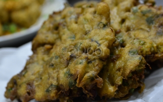 Gurihnya Deep Fried Oysters Cake Sajian Rumah Makan Hing Kee