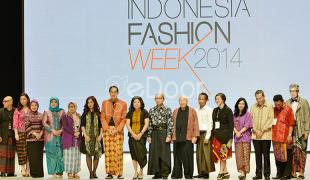 Indonesia Fashion Week 2014 Resmi Dibuka Dan Menampilkan Produk Fashion Terbaru