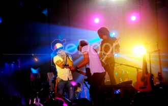 Konser Slank Revolusi Bunga Untuk Generasi Wangi Indonesia