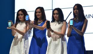 Onetouch Dari Alcatel Siap Ramaikan Pasar Smartphone Indonesia