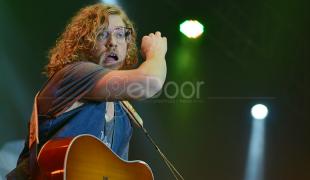 “Sihir” Allen Stone Di Java Jazz 2014