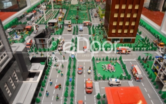 Yuk Merangkai Lego Di Lego Fun Fest 2014
