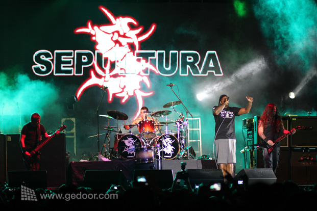 Sepultura Menghentak Ibukota