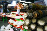 Takjil Khas Minang Berburu Kuliner Khas Minang Di Kramat Raya