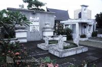 Makam Raden Saleh Syarif  Bustaman